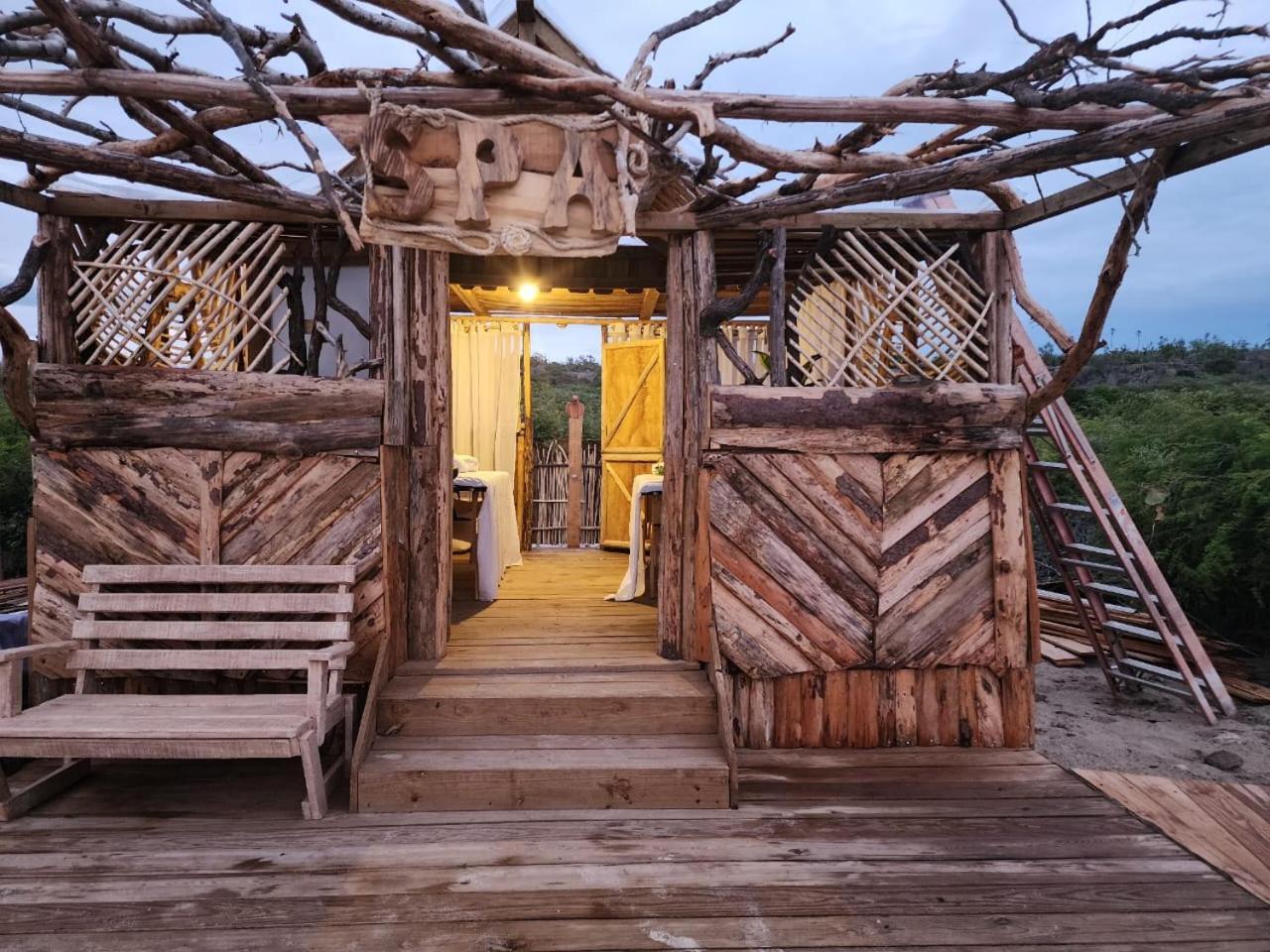 Glamping Ecolodge Cueva De Las Aguilas Pedernales Εξωτερικό φωτογραφία