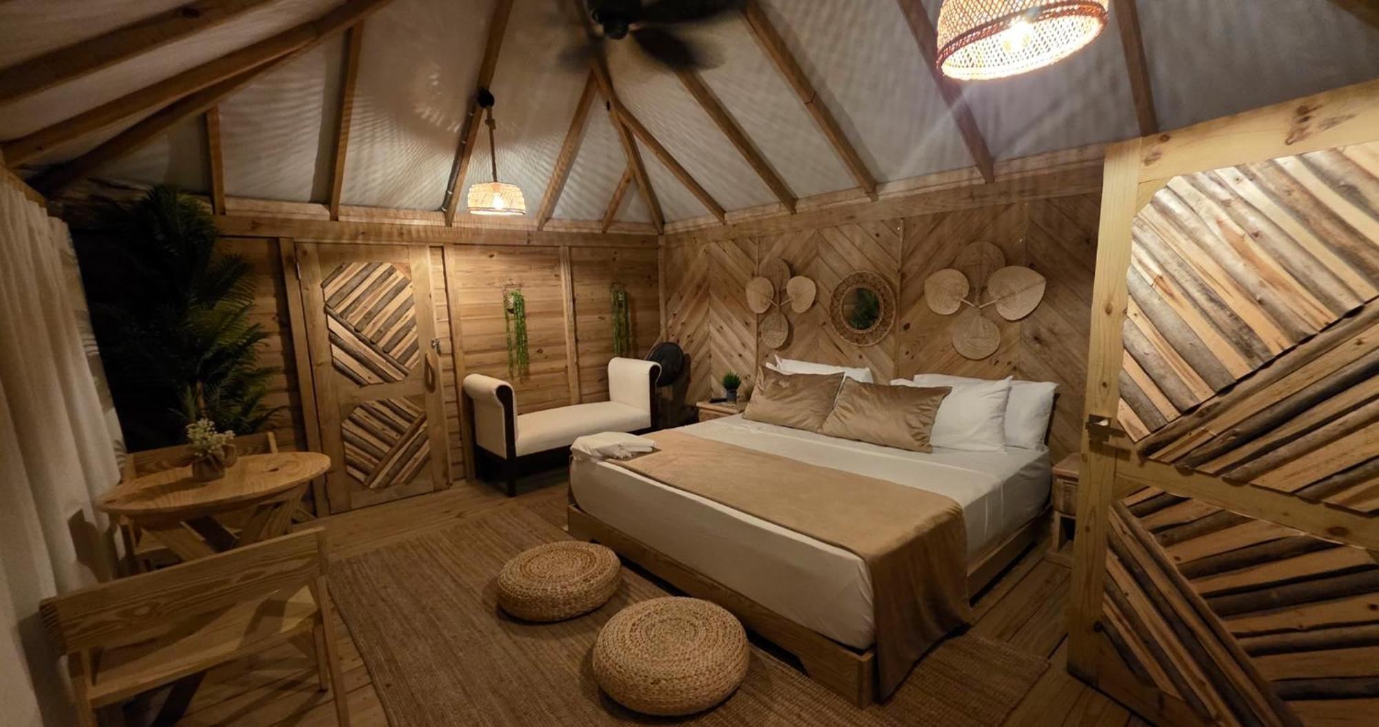 Glamping Ecolodge Cueva De Las Aguilas Pedernales Εξωτερικό φωτογραφία