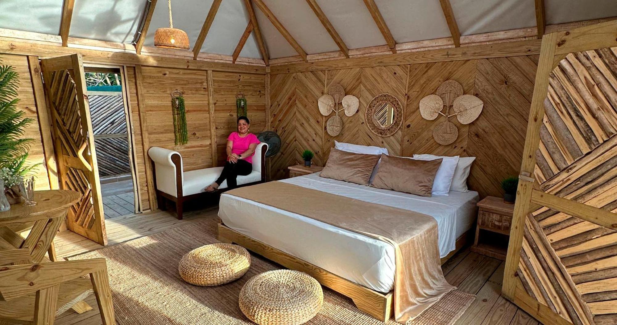 Glamping Ecolodge Cueva De Las Aguilas Pedernales Εξωτερικό φωτογραφία